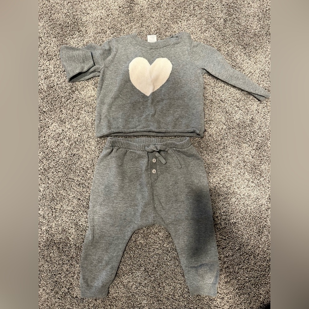 Nordstrom Gray Kids Matching Set with light pink Heart